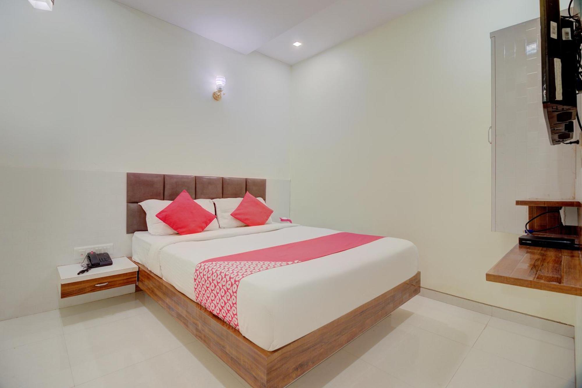 Hotel O Royal Orbit Mumbai Exteriör bild