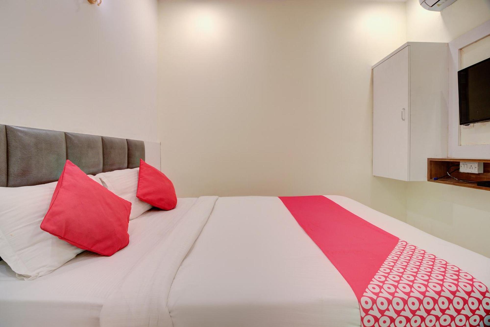 Hotel O Royal Orbit Mumbai Exteriör bild